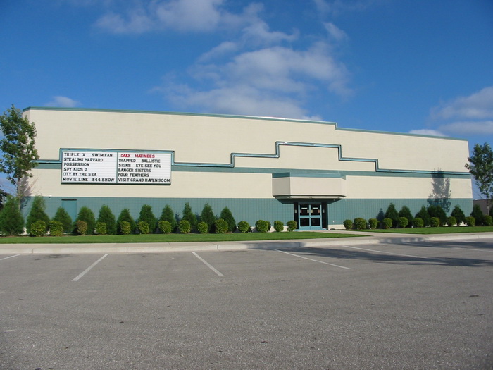 Grand Haven 9 (GQT Grand Haven 9) - 2002 Photo (newer photo)